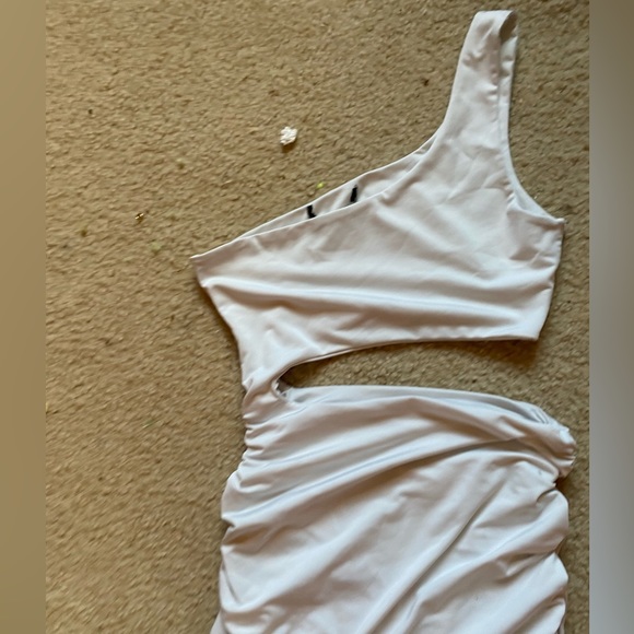 cut out mini dress - Picture 3 of 3